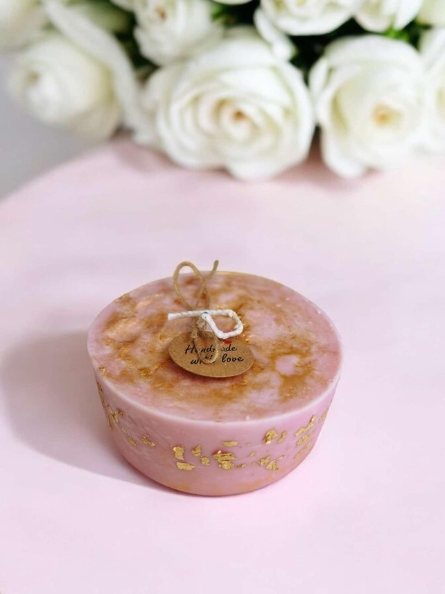 🌸 Rose Gold Bliss Candle 🌸